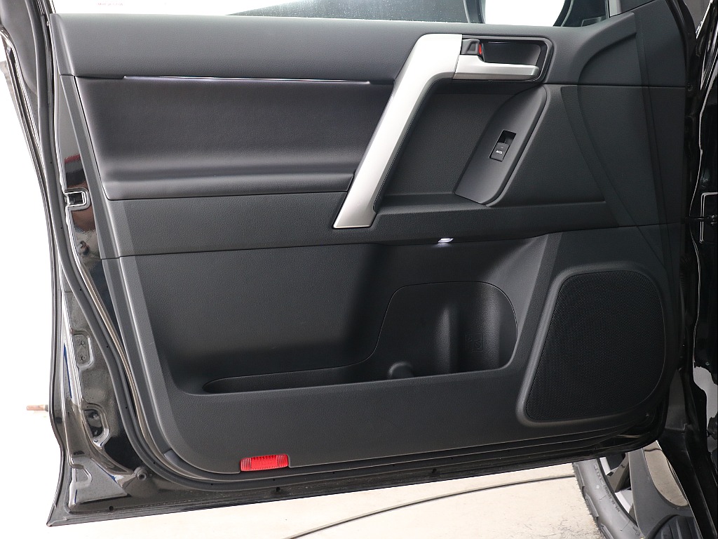 トヨタ ランドクルーザープラド(54枚目)