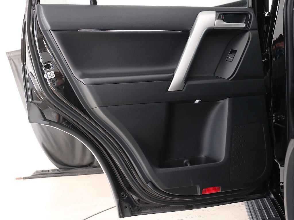 トヨタ ランドクルーザープラド(55枚目)