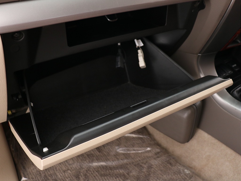 グローブボックス！