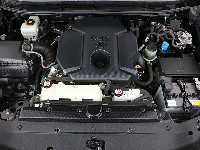 ２８００ｃｃのクリーンディーゼルエンジン！燃費とトルクフルな走りが楽しめます！