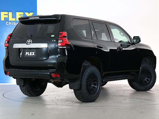 ボディカラーはアティチュードブラックマイカー！