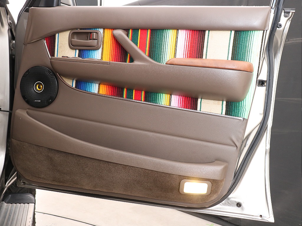 トヨタ ランドクルーザー80(46枚目)