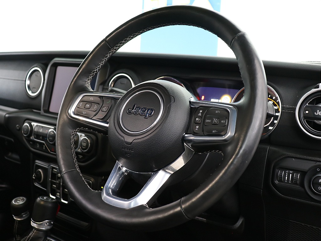 純正ステアリング！