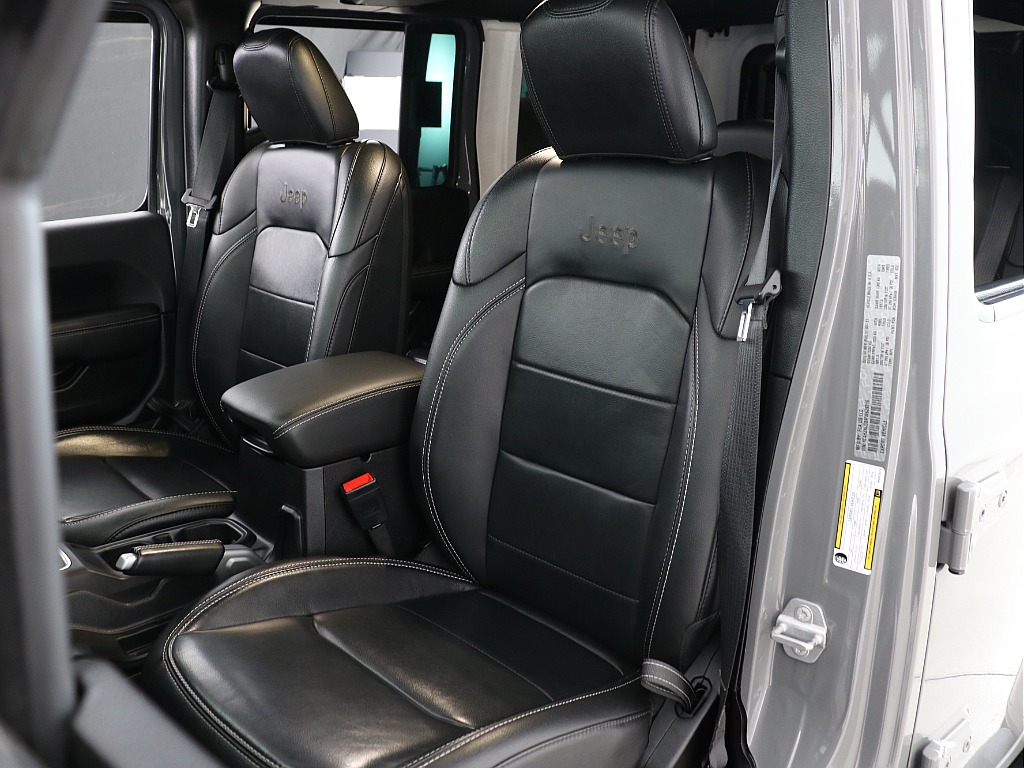 助手席シート！