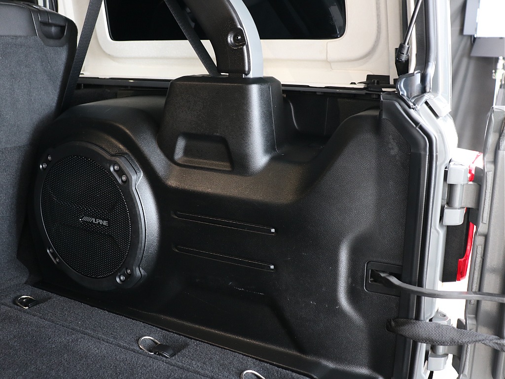 ラゲッジスペース右！