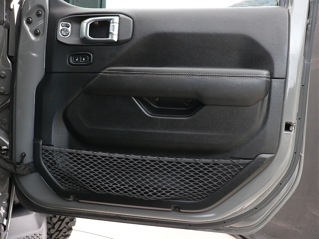 運転席ドアリム！