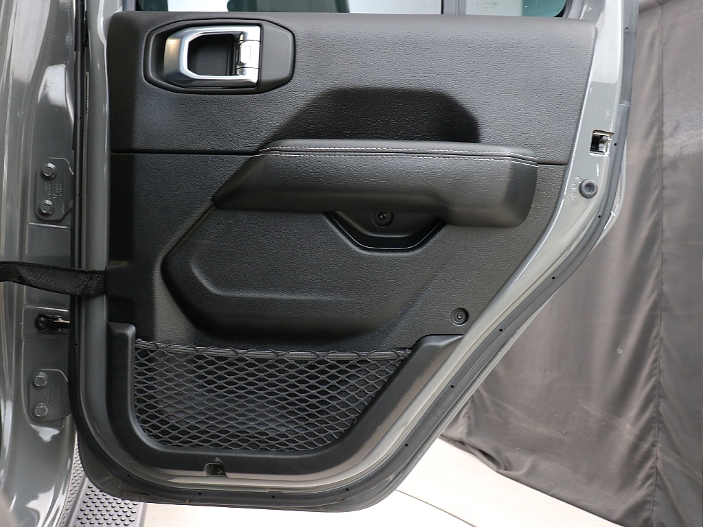 右後ろドアリム！