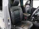 JEEP純正のレザーシート！