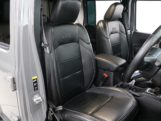 JEEP純正のレザーシート！