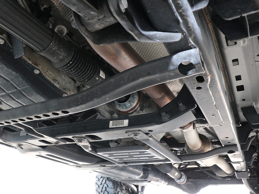 下廻りも堅牢なラダーフレーム！