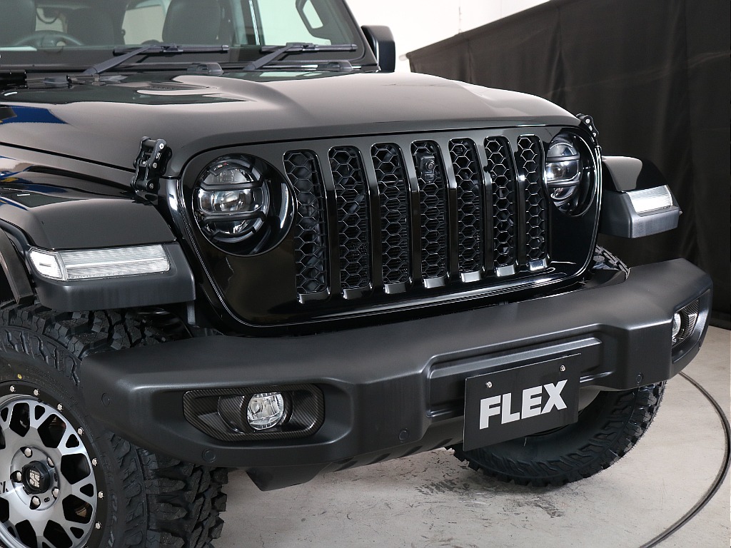 伝統的な7本スポークグリル！今もなお健在です！