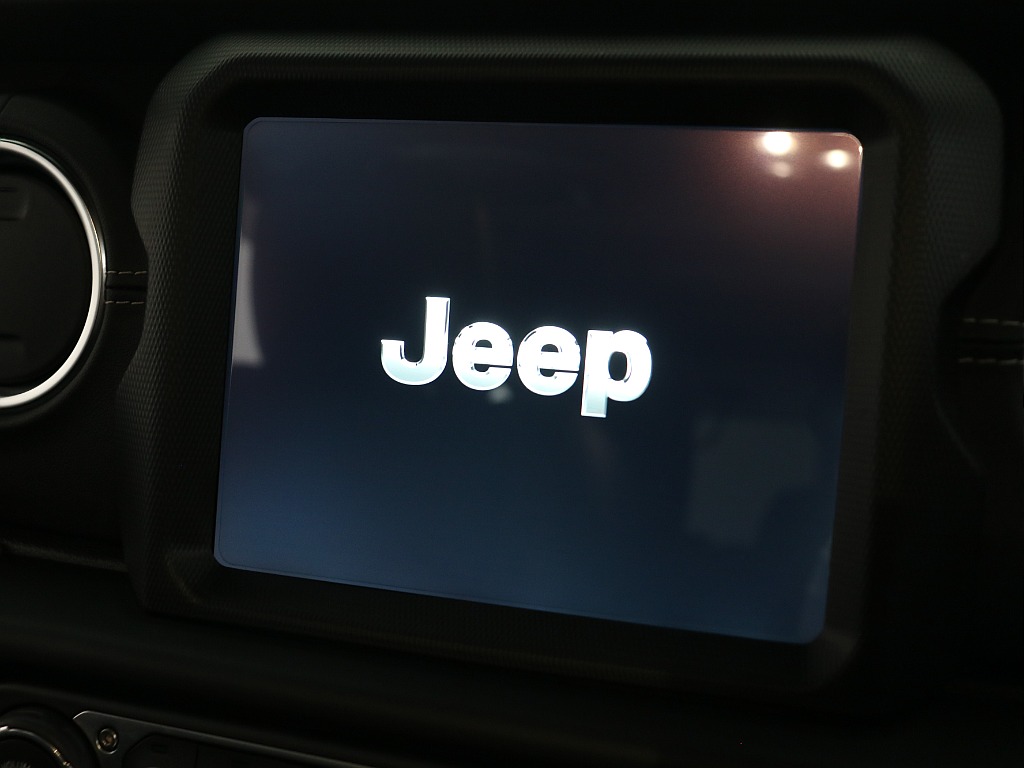 8.4インチディスプレイオーディオ搭載！