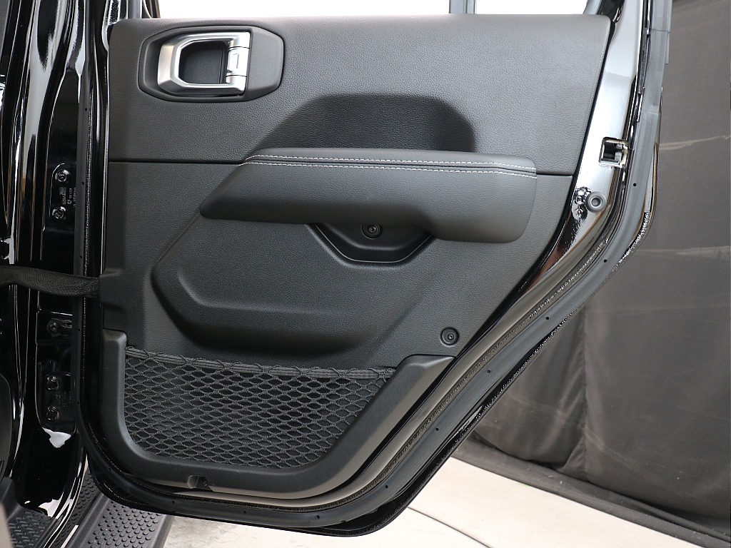 右後ろドアリム！