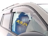 サイドバイザー付きの車両になります！