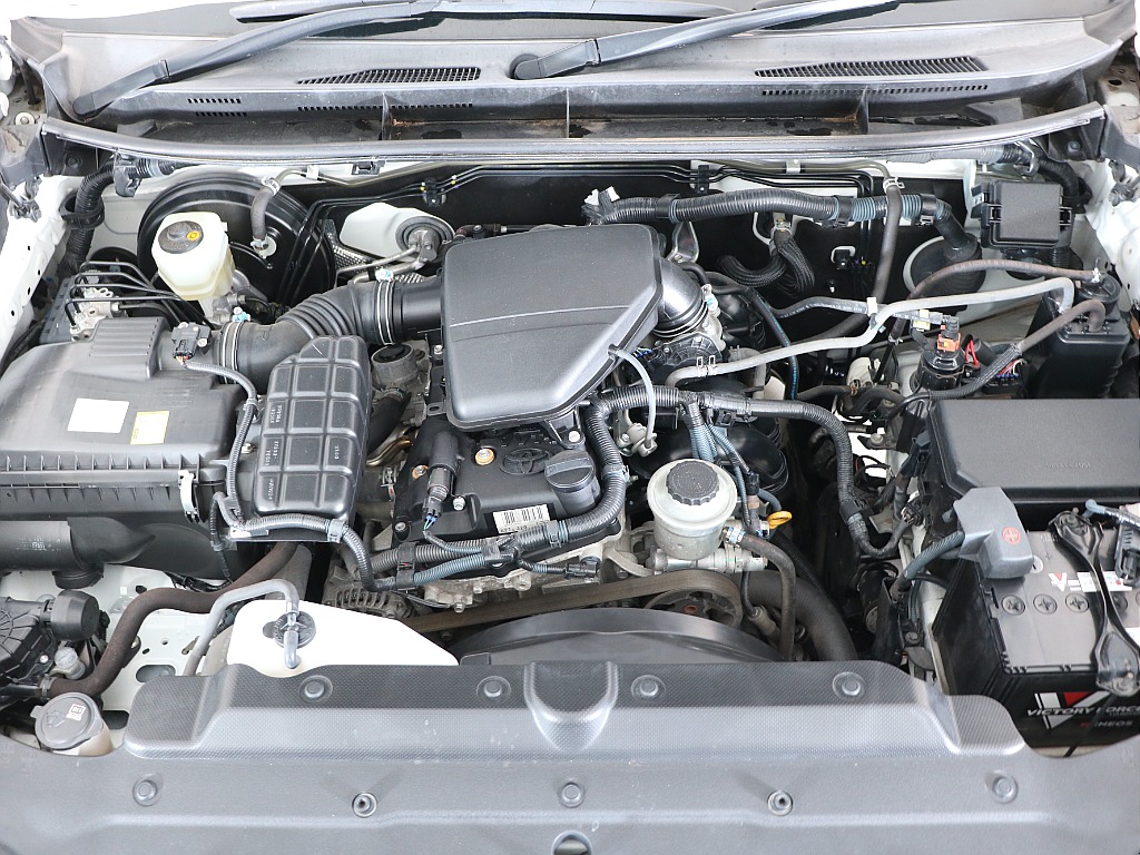 後期型にも搭載されている2700㏄２TRエンジン搭載！