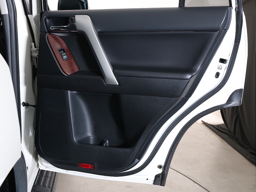 トヨタ ランドクルーザープラド(51枚目)