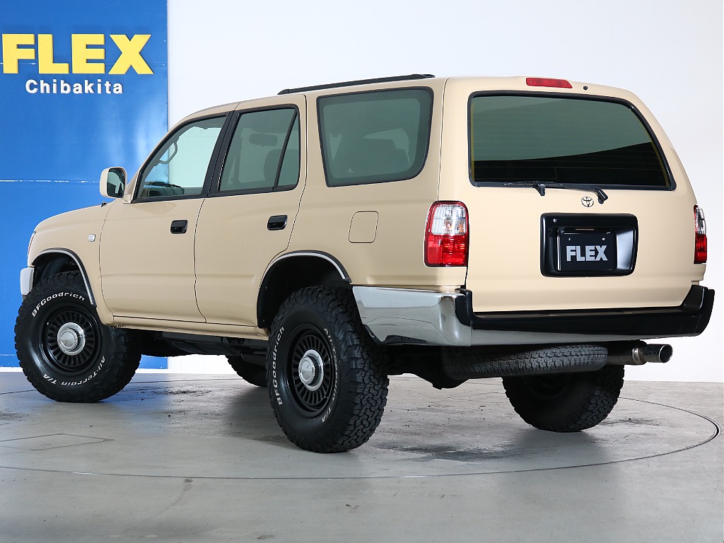 リアゲートもパワーウインドウとなっており、開閉が可能です！サーフならではの仕様です♪