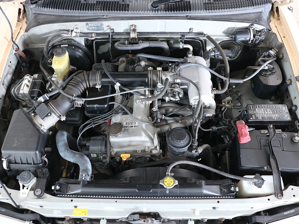 3RZ　2700㏄のエンジン搭載！タフで壊れにくいエンジンとなっております！