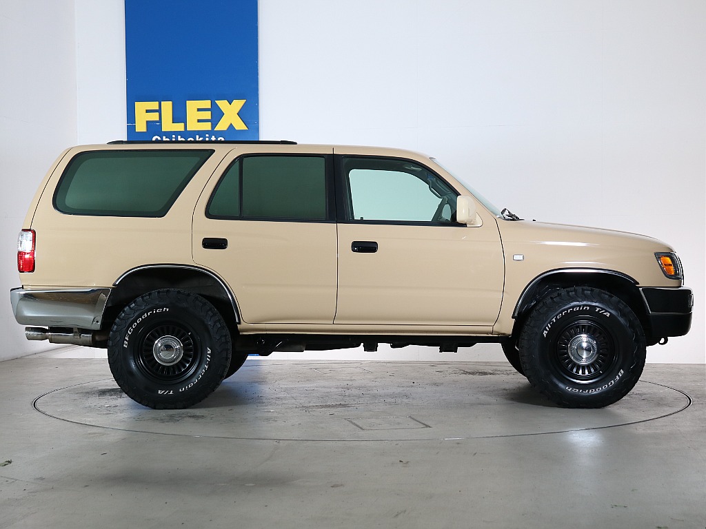 リア5面はプライバシーガラスになっております！