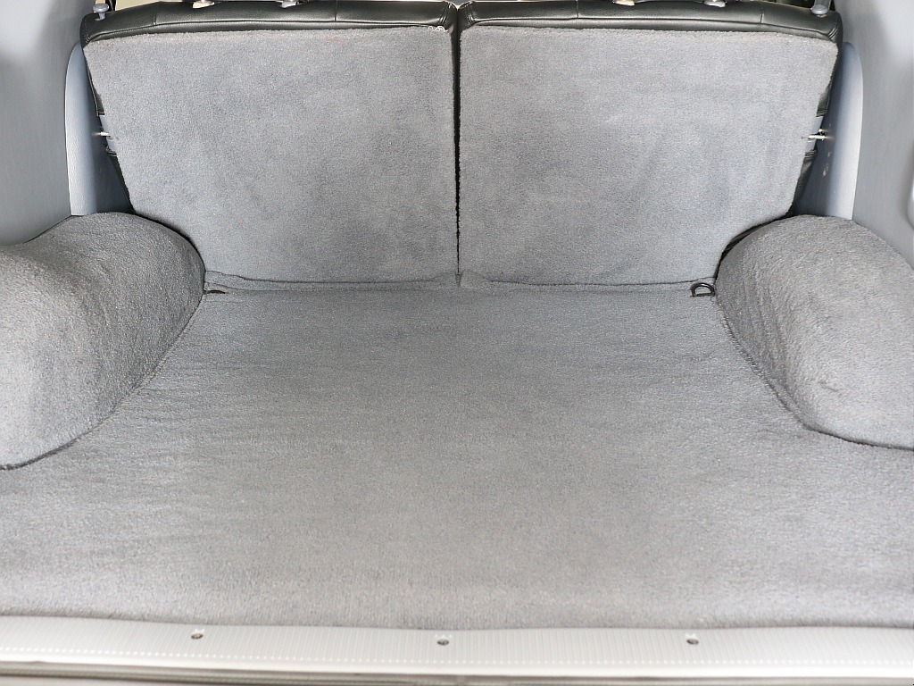 ラゲッジスペース中央！