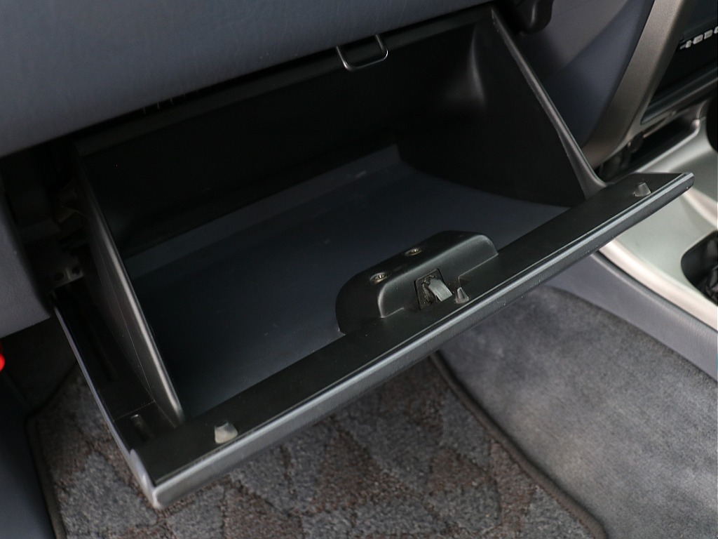 グローブボックス！