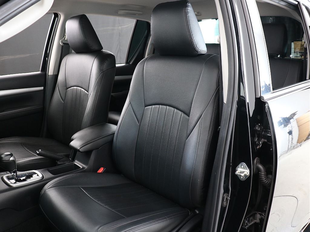 助手席シート！