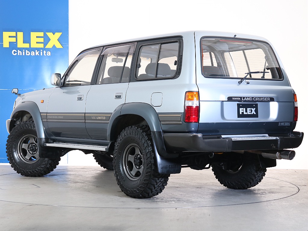 背面レスですっきりした印象に！