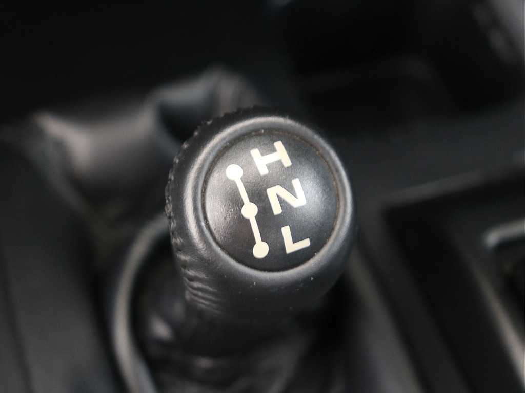 トヨタ ランドクルーザー80(55枚目)