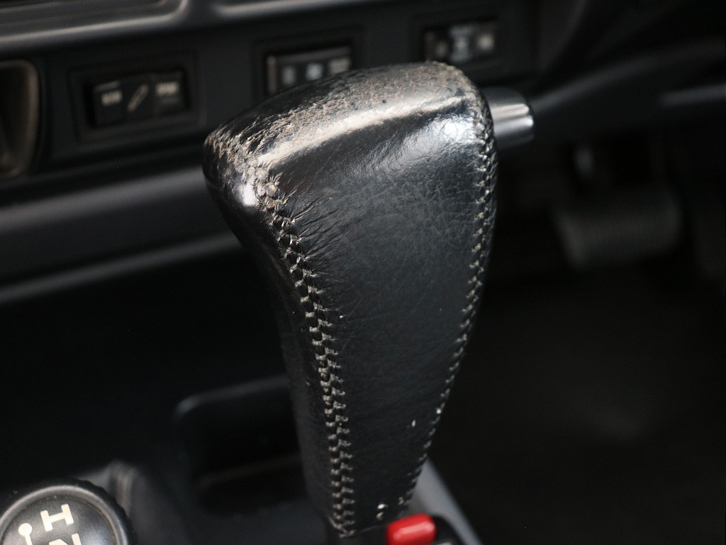 トヨタ ランドクルーザー80(56枚目)