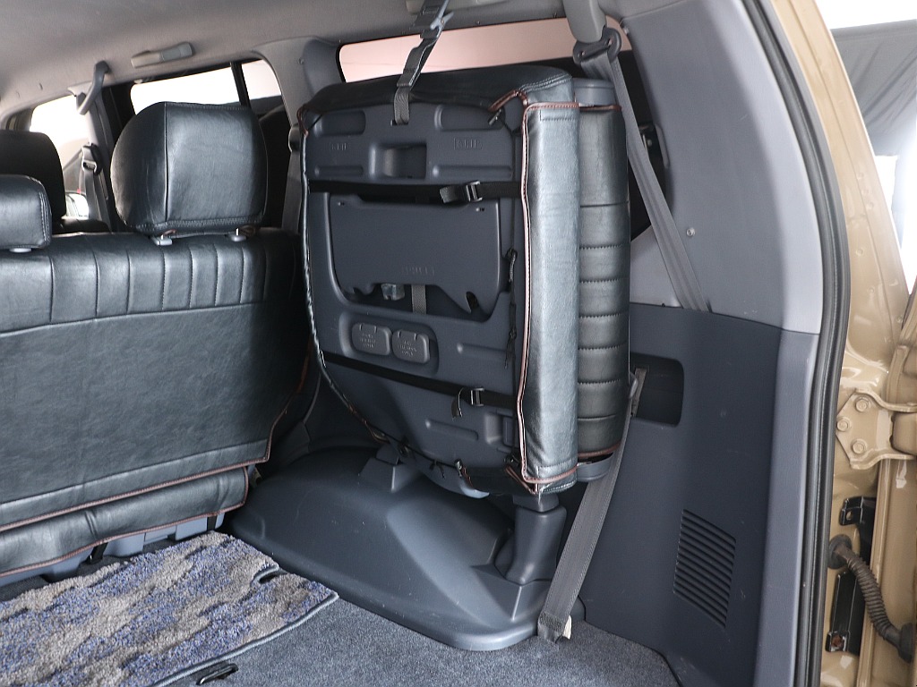 ラゲッジスペース右！