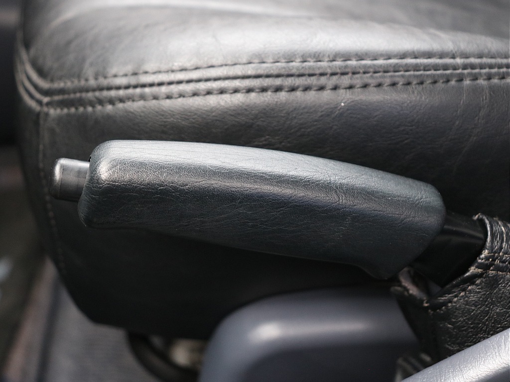 サイドブレーキ！