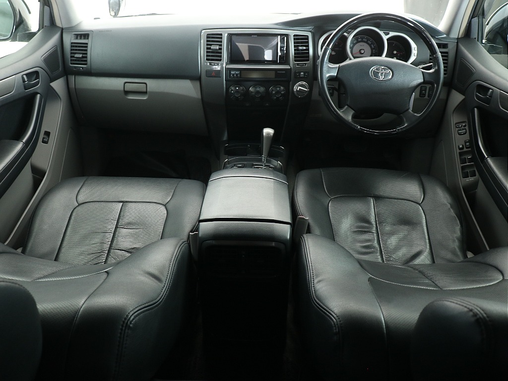 ダッシュボードを新品交換！キレイなインテリアで楽しいドライブを！