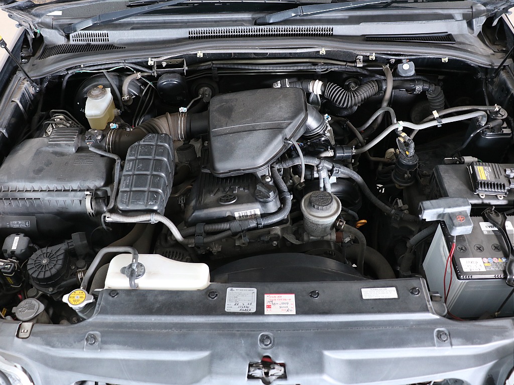 直４・２７００ｃｃの２ＴＲエンジン！耐久性と経済性に優れたエンジンです！