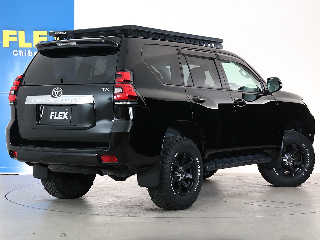 この仕様にリアラダーをつけるなどしてもっとアクティブに使うカスタムもおススメですよ！