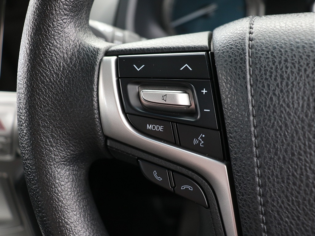 ステアリングスイッチ左！