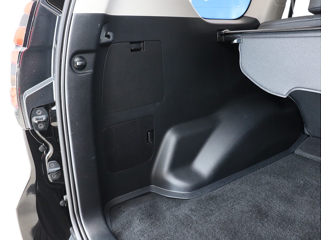 ラゲッジスペース左！