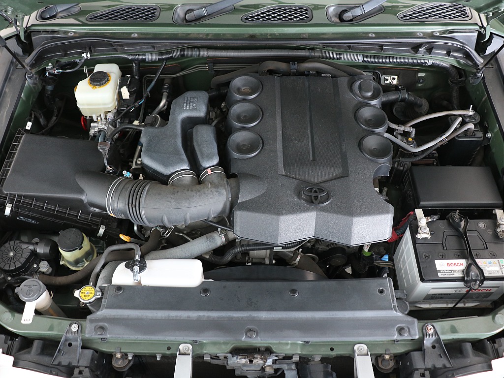 4.0L！ガソリンエンジン！耐久性にも評判がある１ＧＲエンジン！