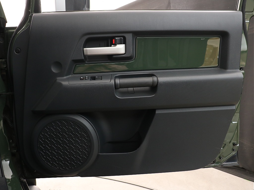 運転席ドアトリム！