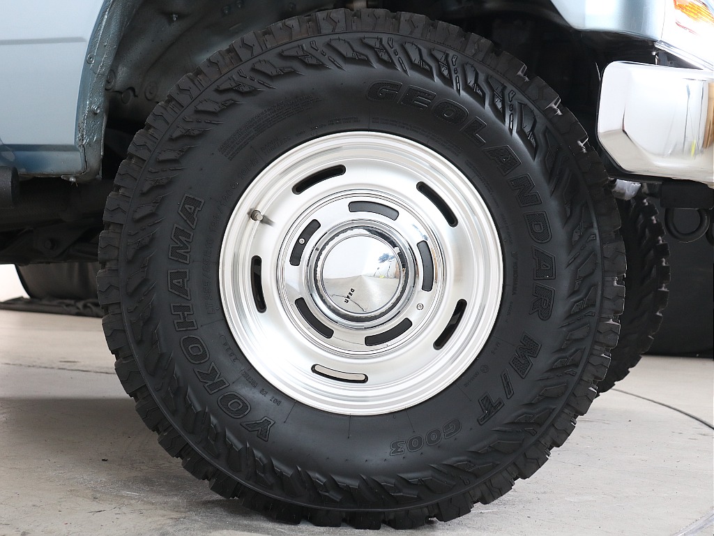 DEANクロスカントリーAWにジオランダーMTタイヤをインストール済み！