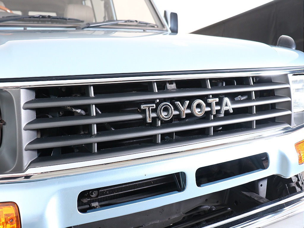 横文字TOYOTAグリル！