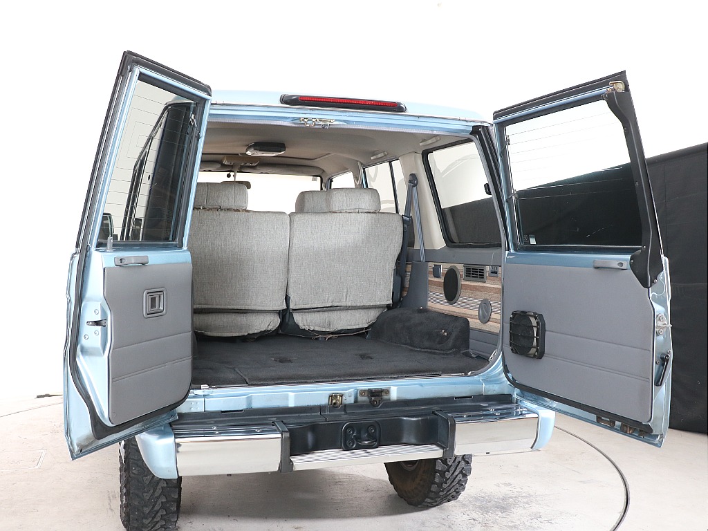 リアドア観音開き！