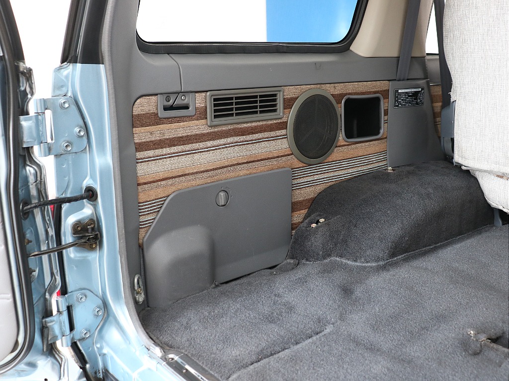 ラゲッジスペース左！