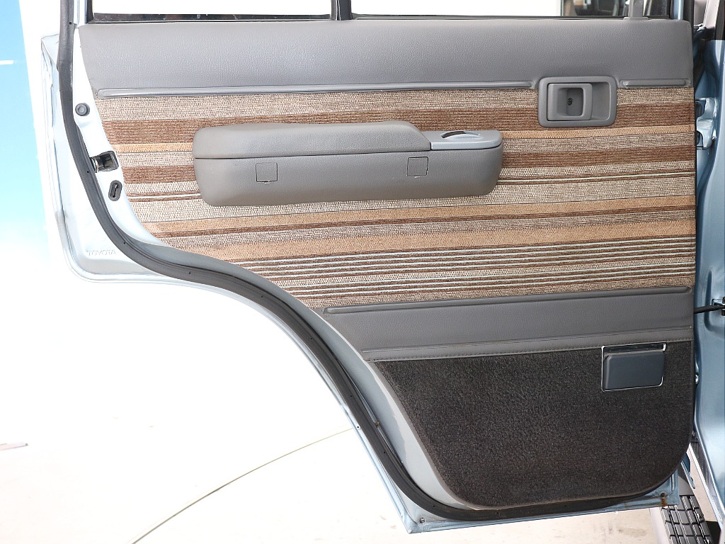 左後ろドアリム！