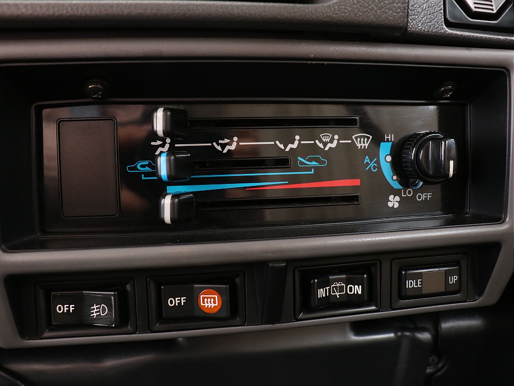 エアコン操作部！