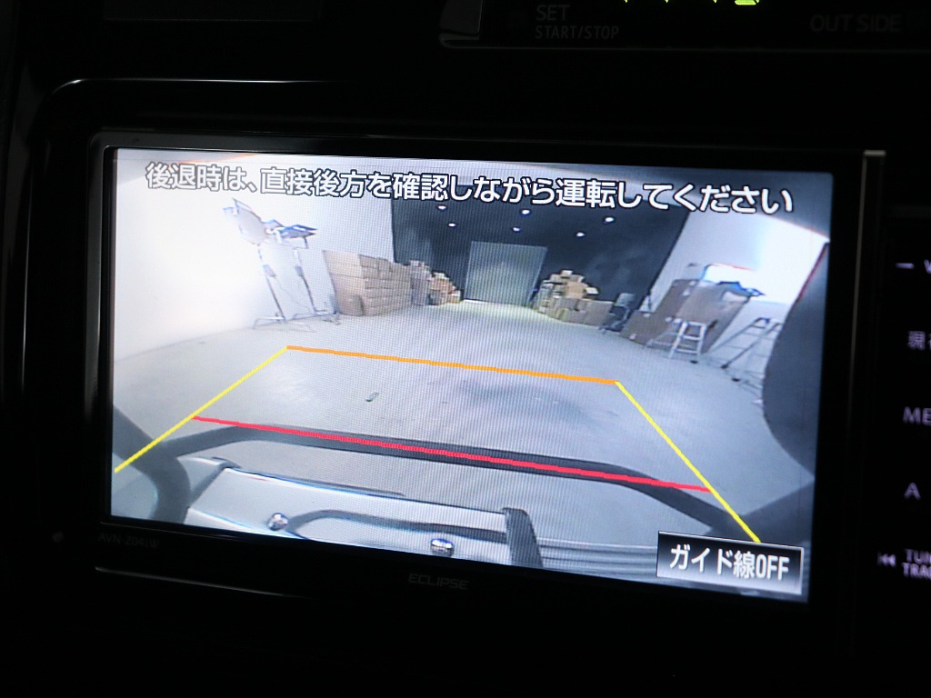 駐車時には嬉しいバックカメラ装備！