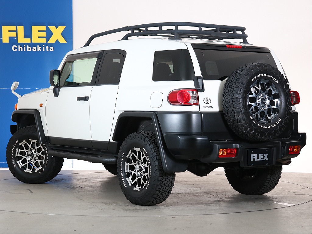 リア5面プライバシーフィルムが貼ってあります！