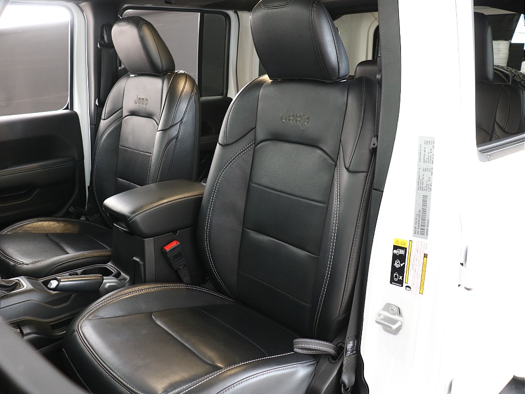 助手席シート！