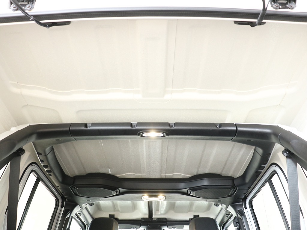 屋根の取り外しも可能！外して走ると気分も爽快です！