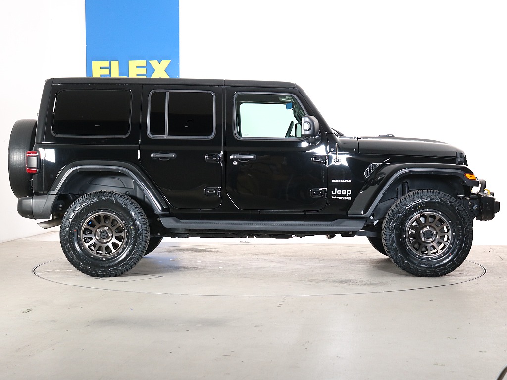 2.5インチリフトアップを行うことにより更にカッコ良く仕上がりました！