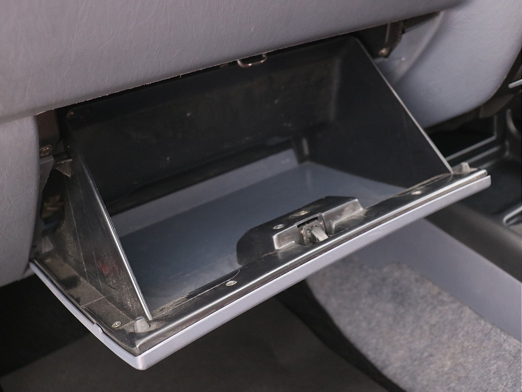 グローブボックス！